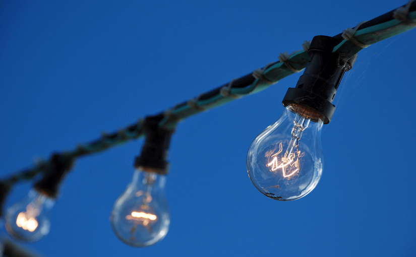 Smarte Produkte - Glühbirne als Symbol