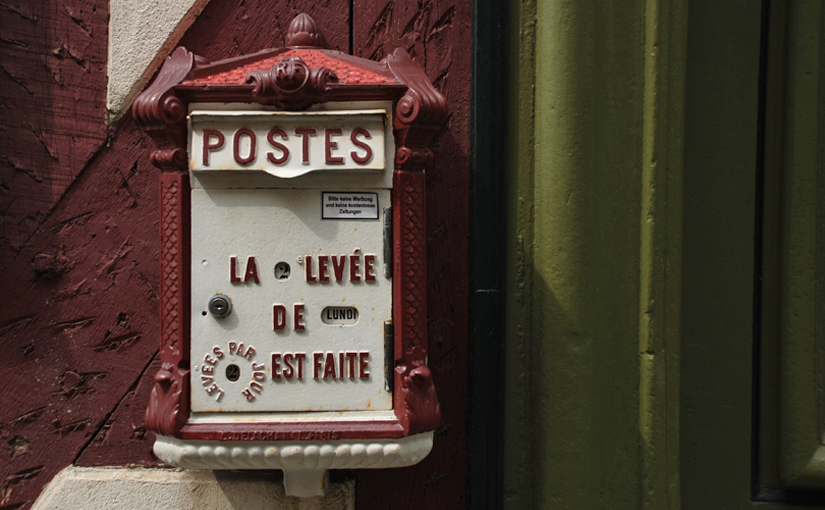 Zukunft der Kommunikation - Briefkasten als Symbol